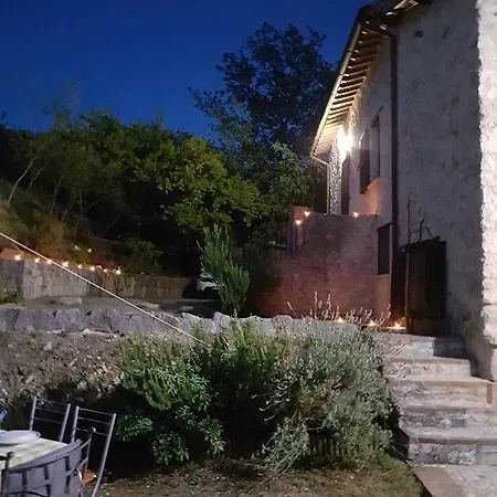 Antico Casale Di Vermontana Bed and breakfast