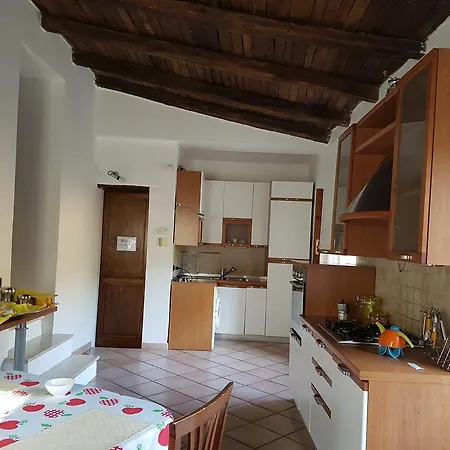 Bed & Breakfast Antico Casale Di Vermontana 3*