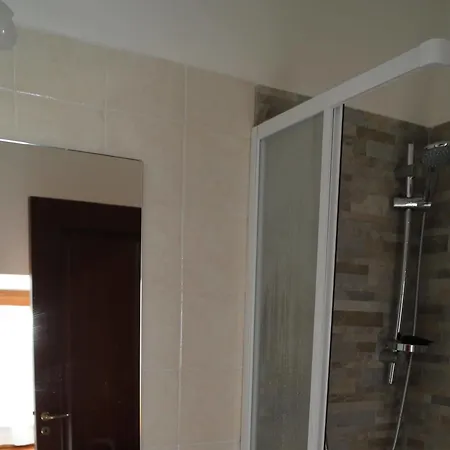 Bed and breakfast Antico Casale Di Vermontana 3*