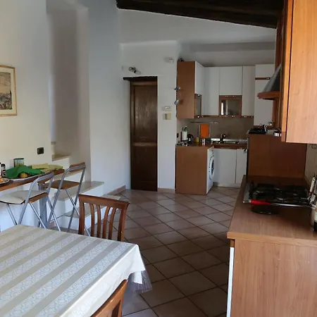 Bed & Breakfast Antico Casale Di Vermontana 3*
