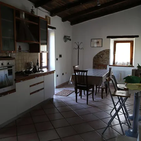Antico Casale Di Vermontana Bed and breakfast
